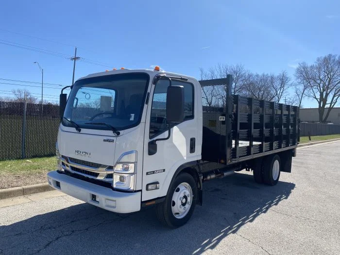 2025 Isuzu NRR - image 2