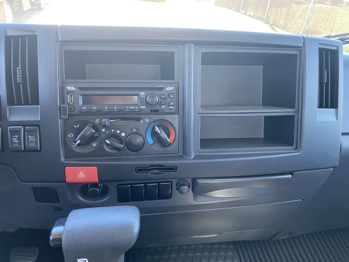 2025 Isuzu NRR - image 19