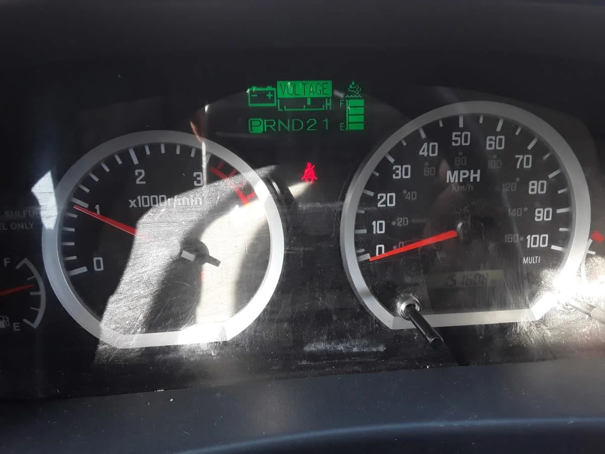 2019 Isuzu NPR - image 10