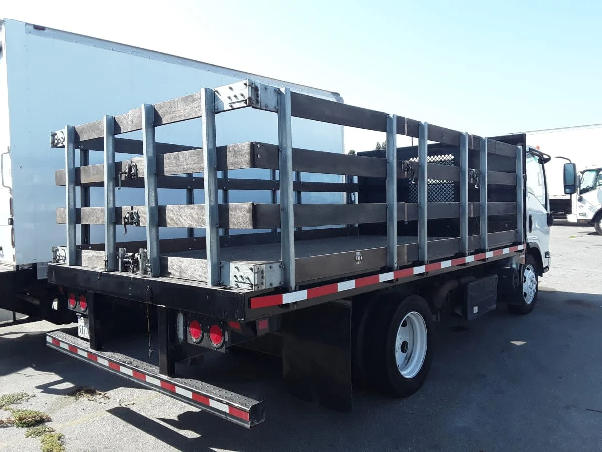 2019 Isuzu NPR - image 4