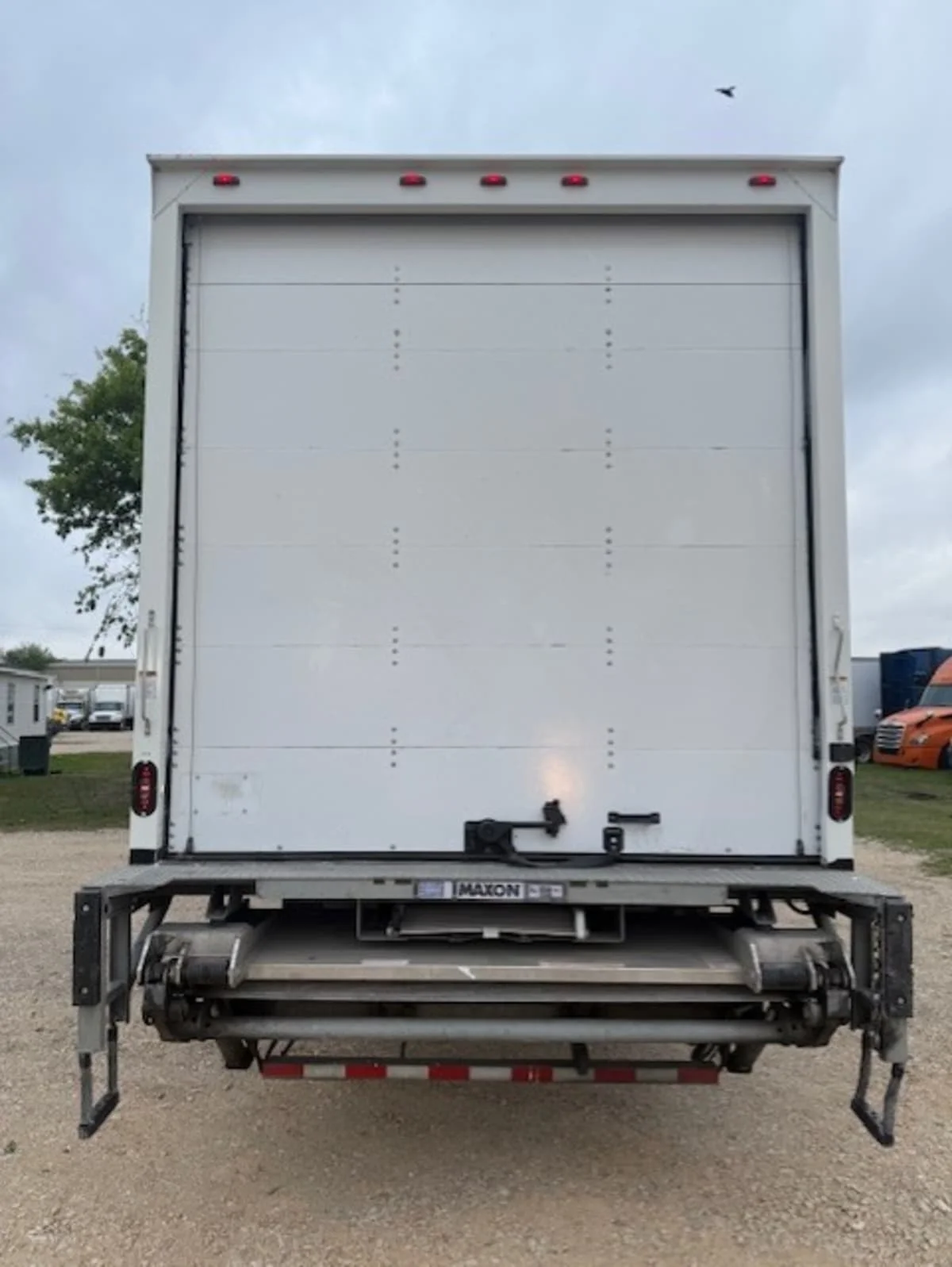 2019 Freightliner M2 106 in Converse, TX — photo 5