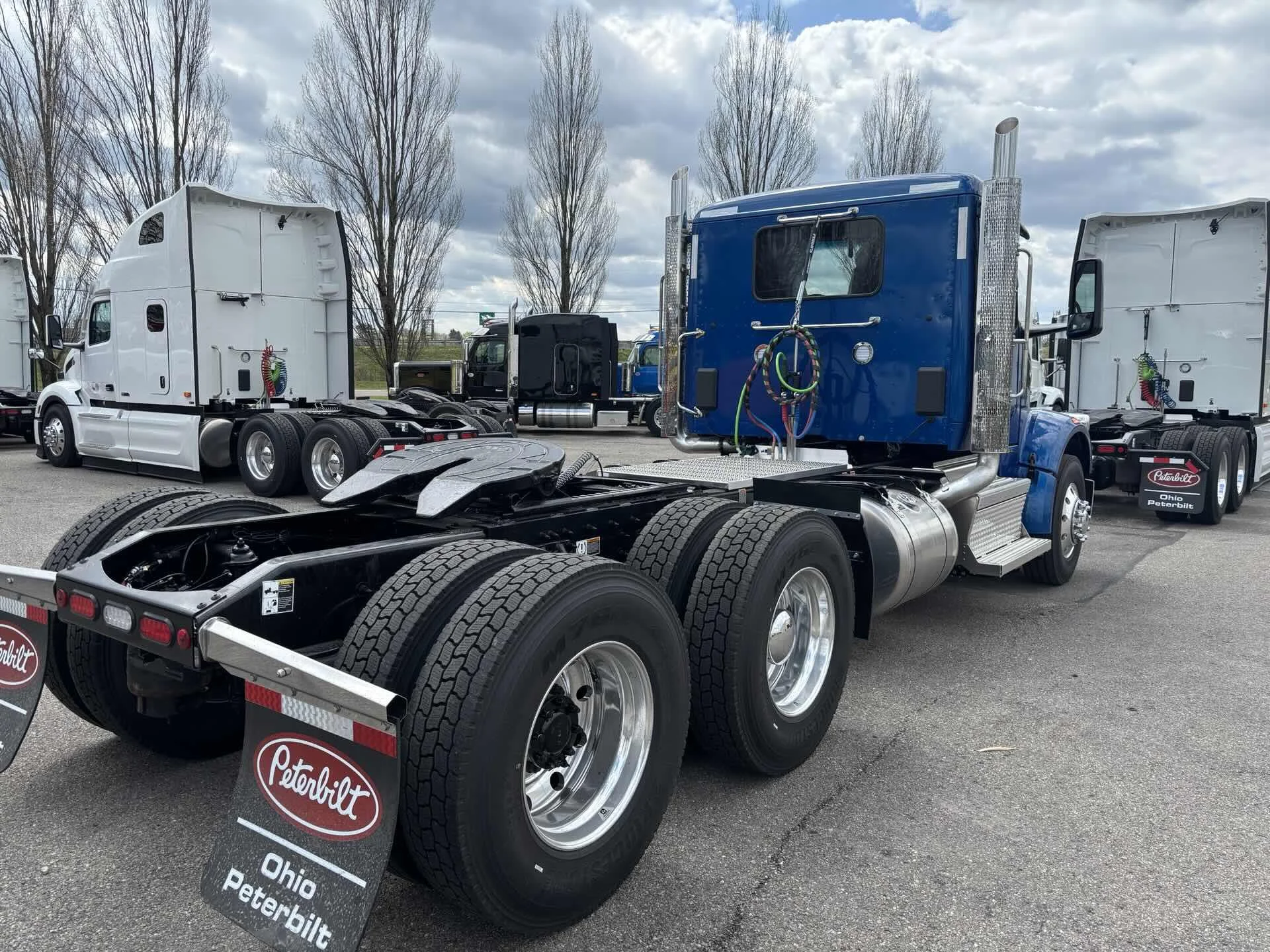 2027 Peterbilt 567 in Zanesville, OH — photo 3