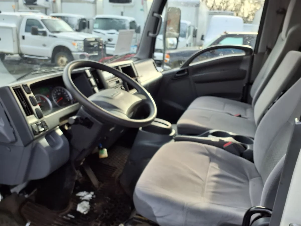 2019 Isuzu NQR - image 8