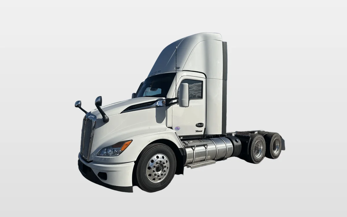 2025 Kenworth T680 - image 1