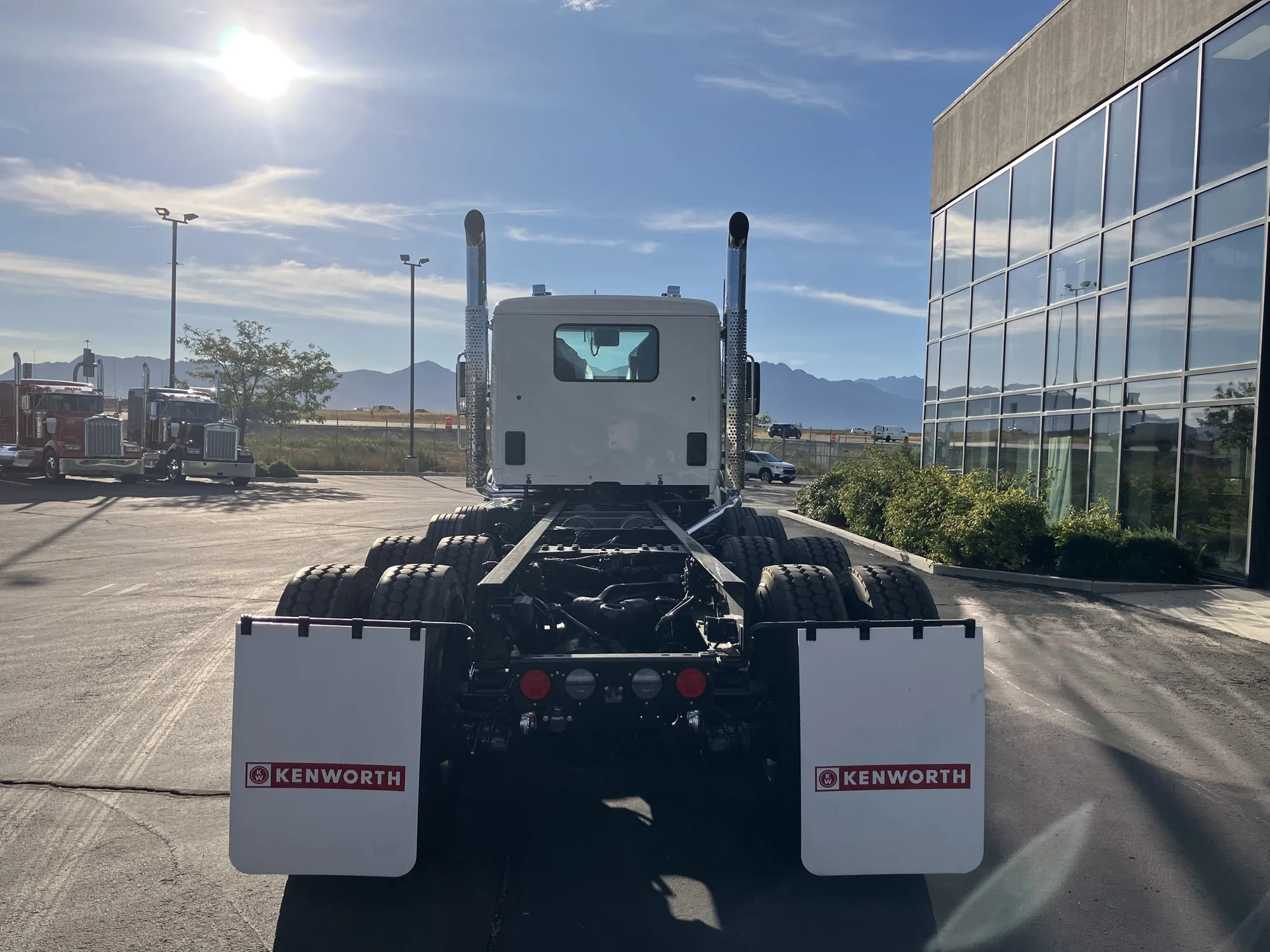 2027 Kenworth T880 in Salt Lake, UT — photo 4