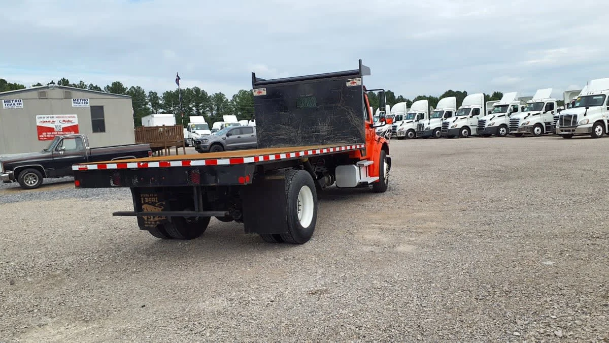 2019 Freightliner M2 106 in Birmingham, AL — photo 4