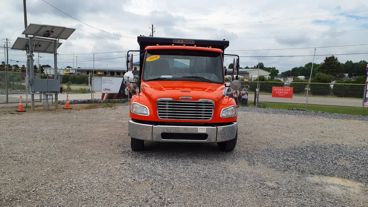 2019 Freightliner M2 106 in Birmingham, AL — photo 2