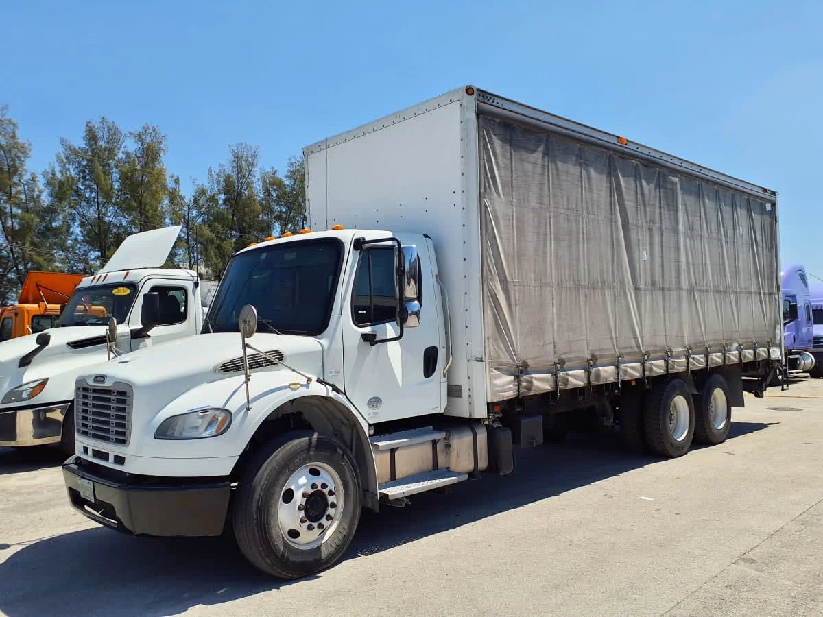 2020 Freightliner M2 106 in Miami, FL