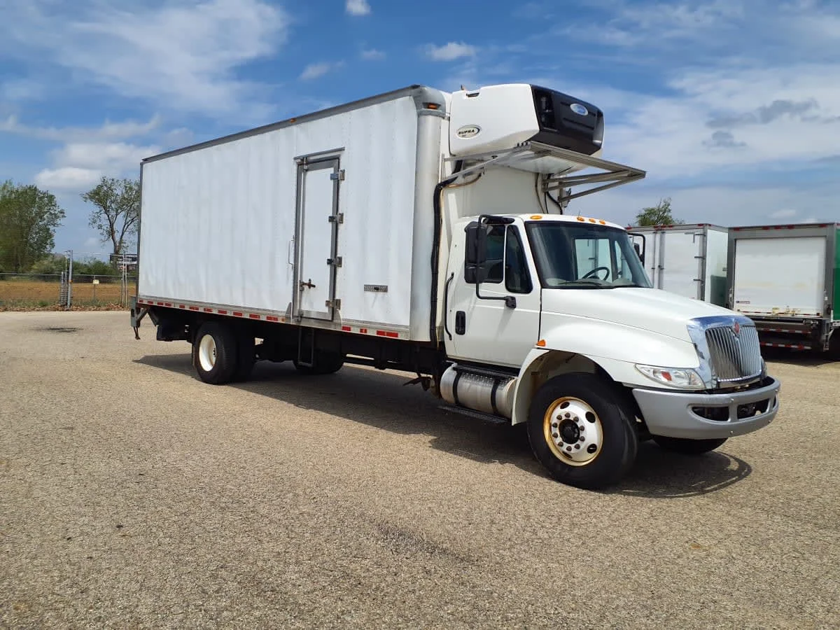 2018 International 4300 in Wayland, MI — photo 3