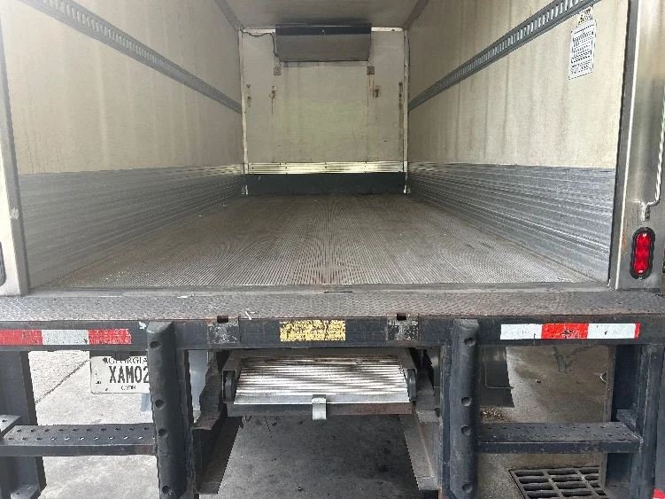 2019 Freightliner eM2 in Forest Park, GA — photo 9