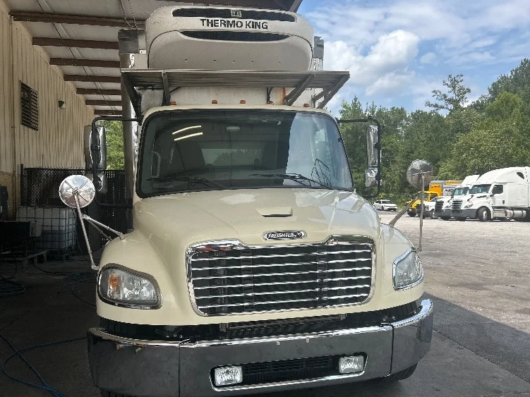 2019 Freightliner eM2 in Forest Park, GA — photo 2