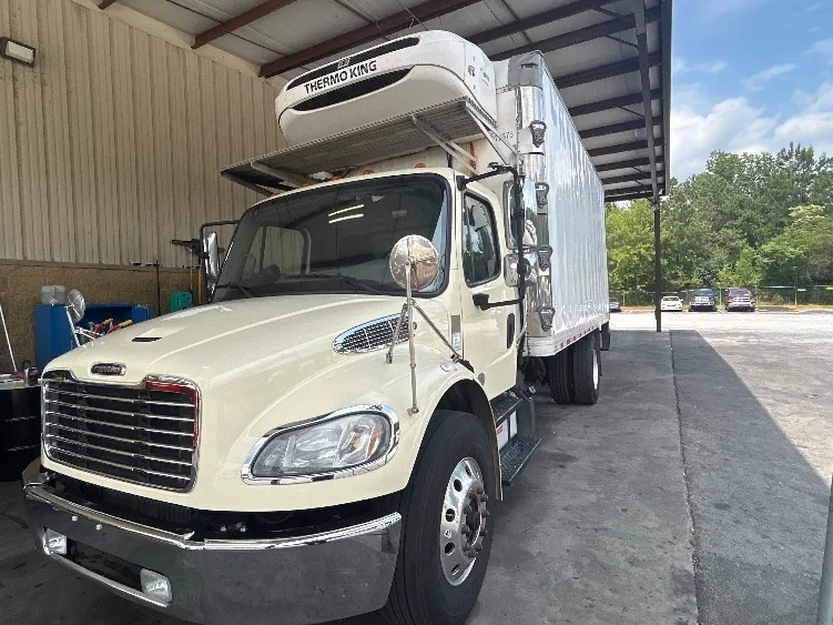2019 Freightliner eM2 in Forest Park, GA — photo 3