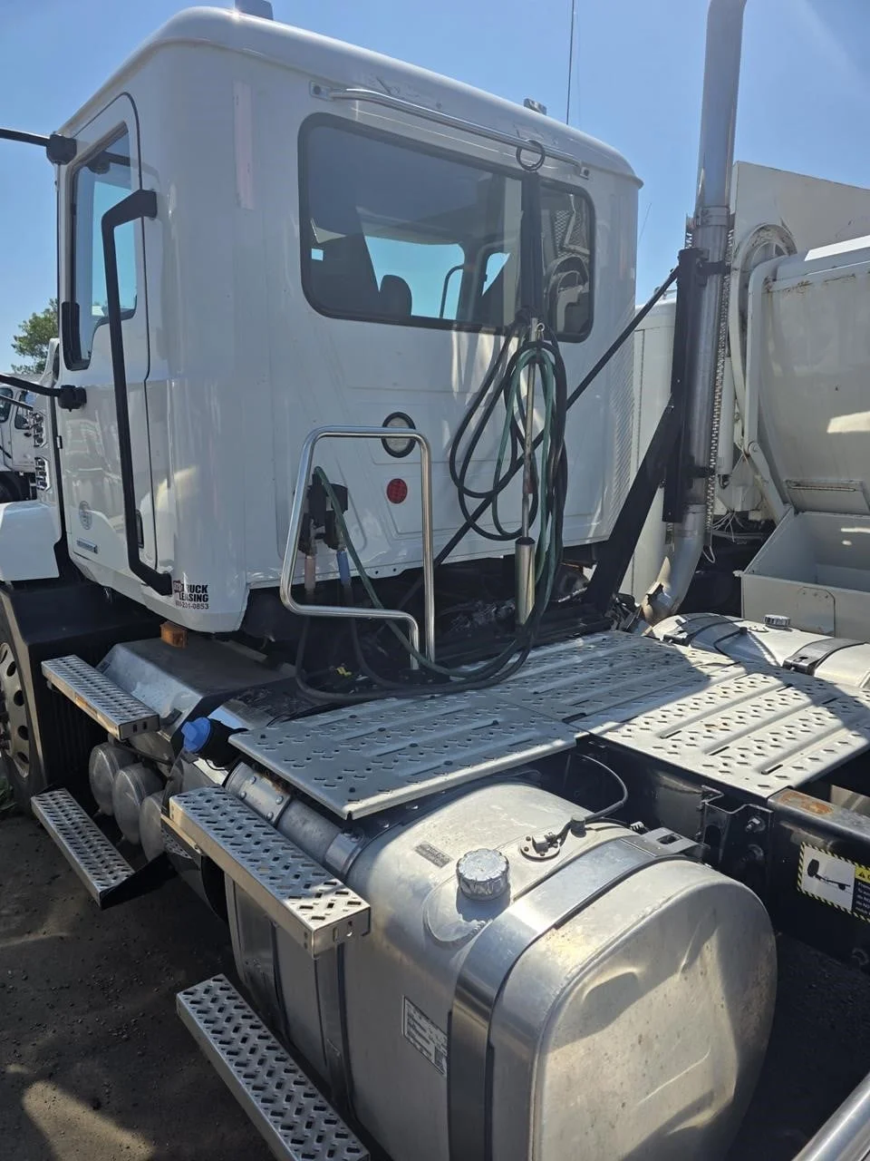 2022 Mack Anthem in Canton, OH — photo 4