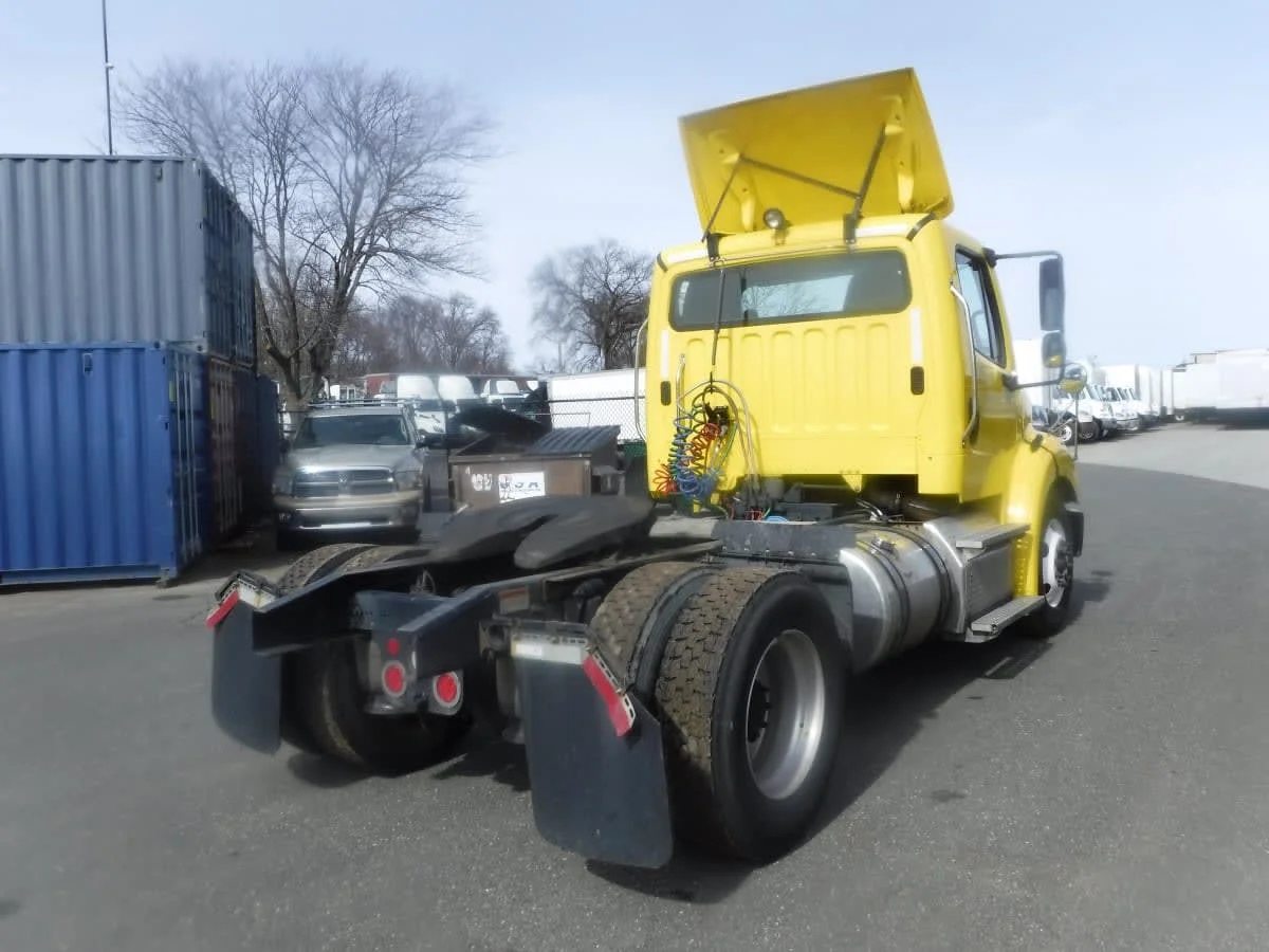 2019 Freightliner M2 112 - image 4