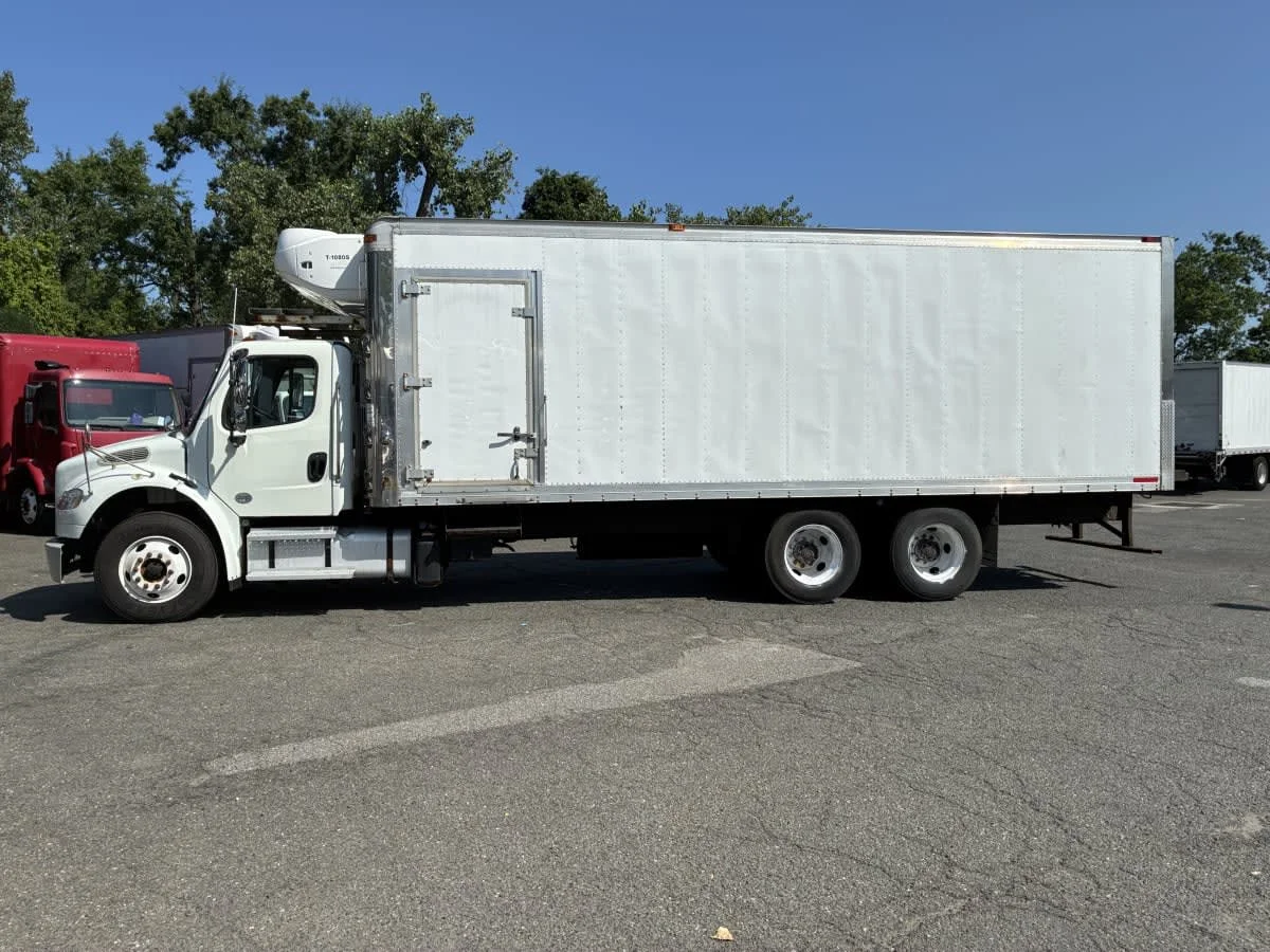 2019 Freightliner M2 106 in Newark, NJ — photo 12