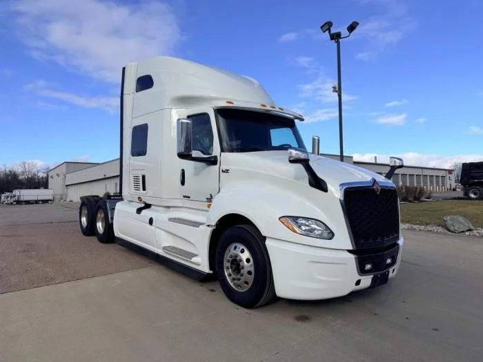 2026 International LT - image 4