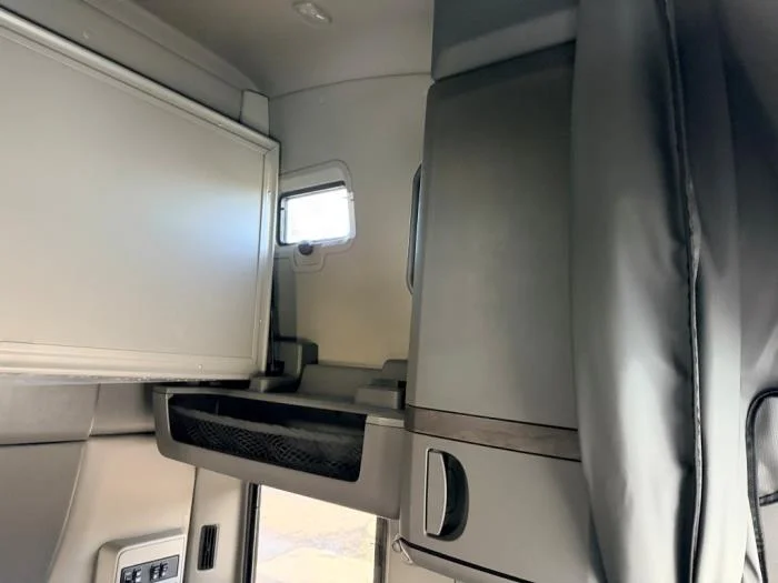 2026 International LT - image 20