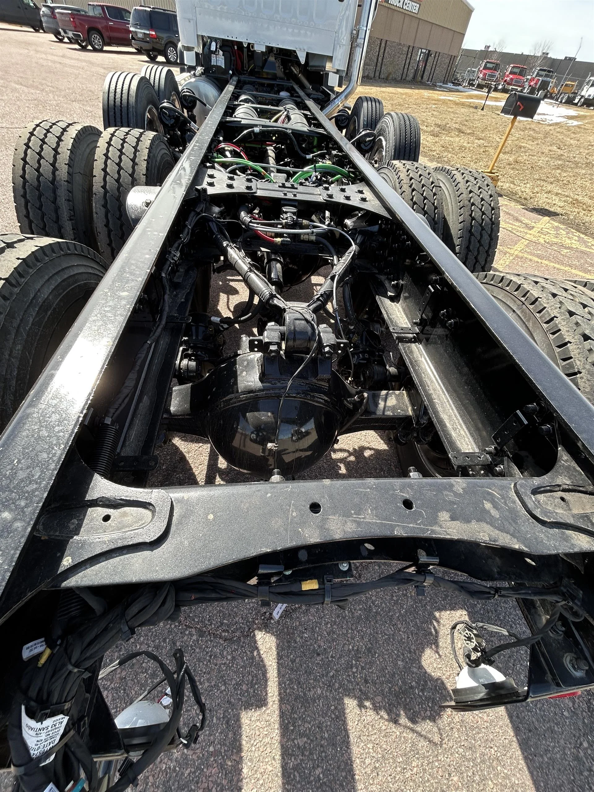 2027 Freightliner 114SD - image 3