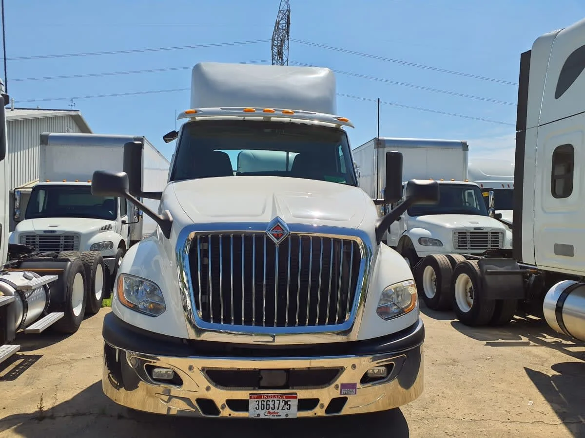 2019 International LT in Indianapolis, IN — photo 2