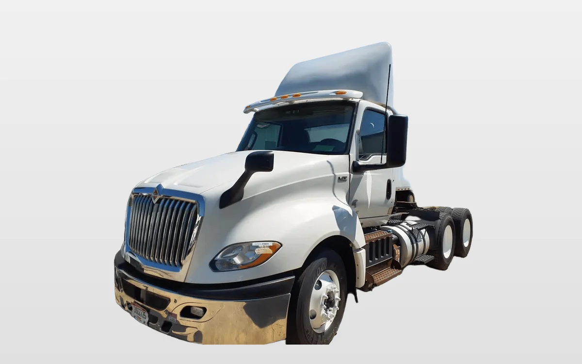 2019 International - image 1