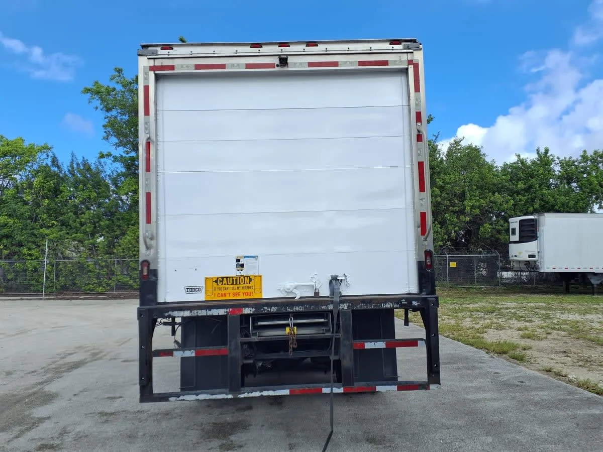 2020 International MV - image 5