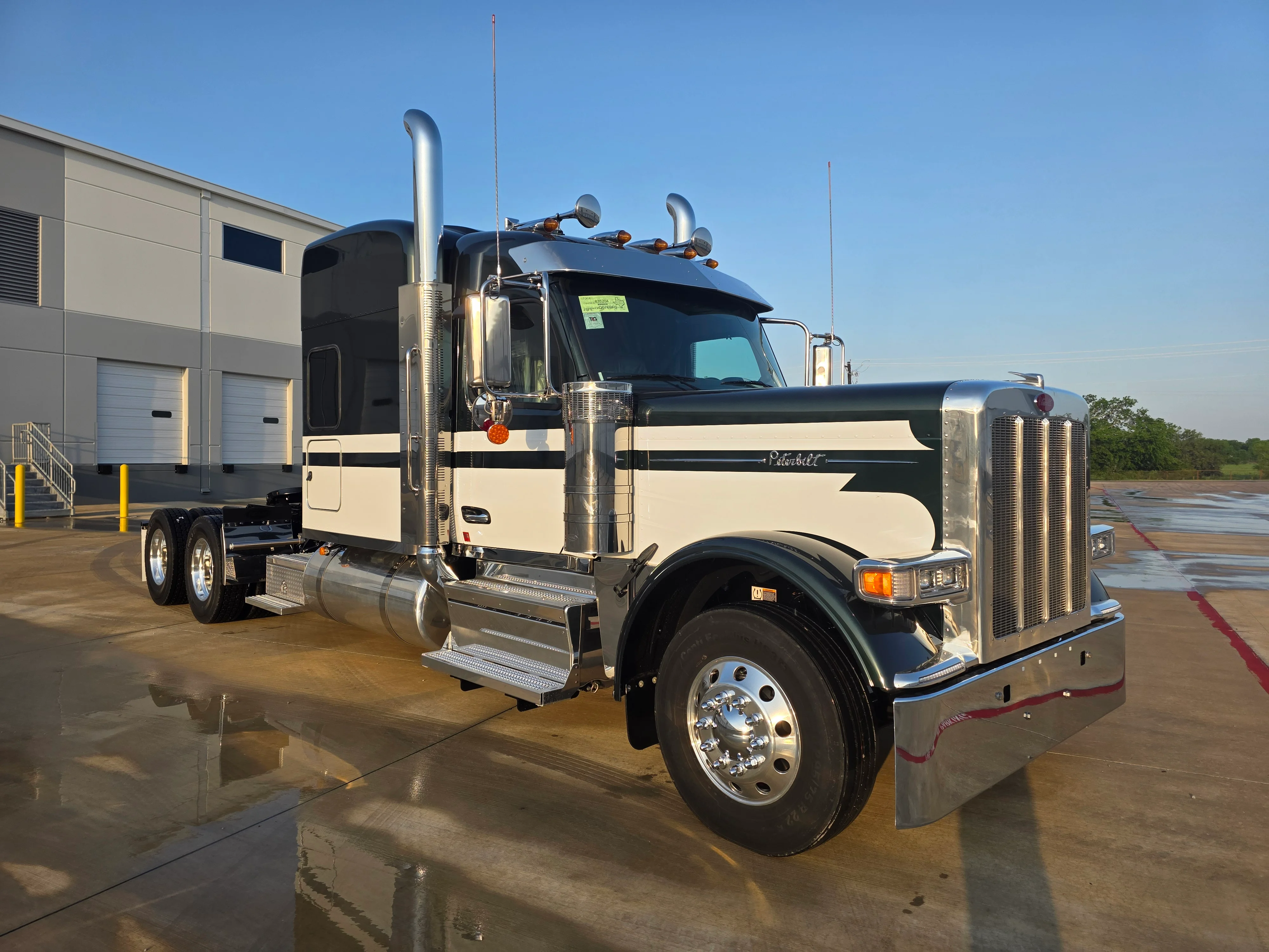 2027 Peterbilt 589 — photo 7