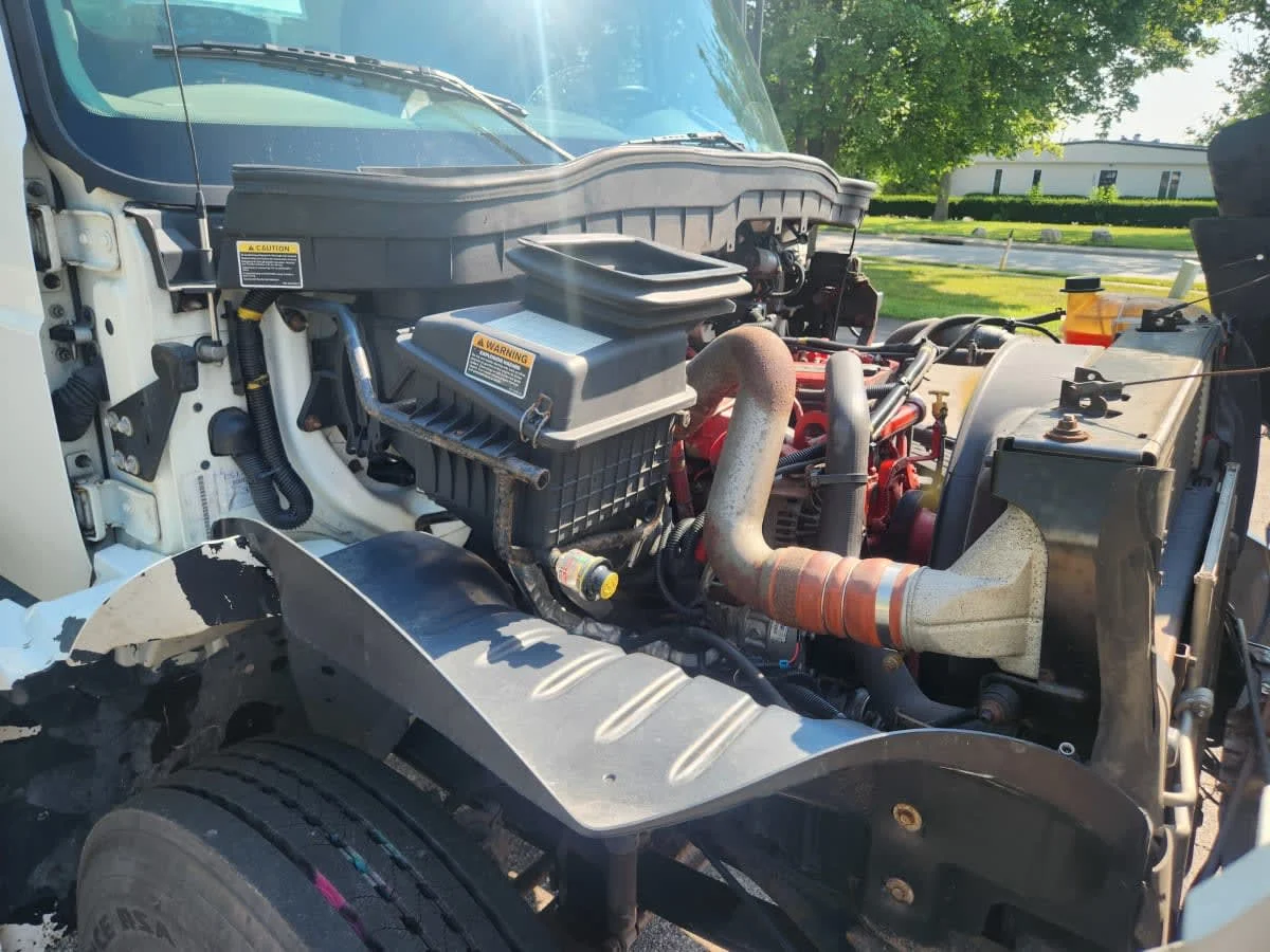 2019 International 4300 in Hilliard, OH — photo 10