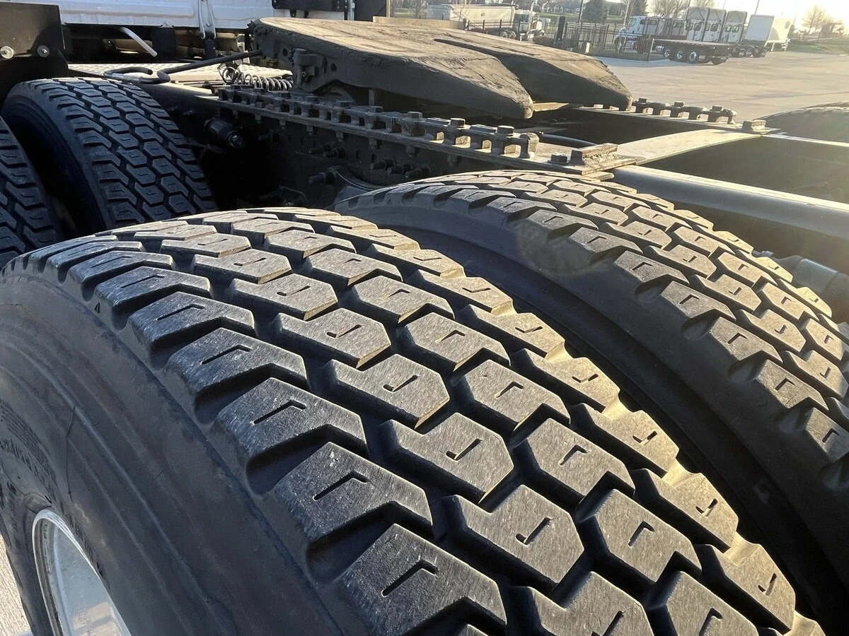 2024 Freightliner Cascadia - image 15