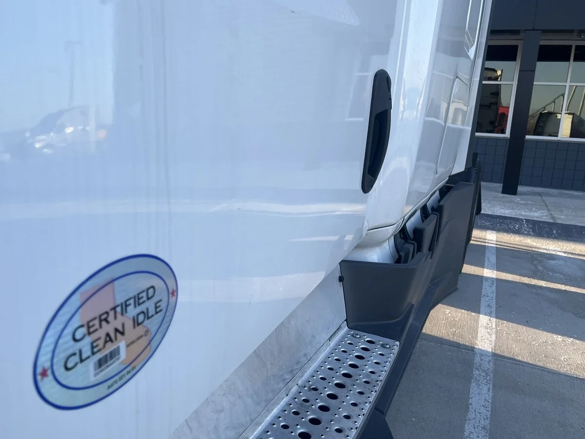 2024 Freightliner Cascadia - image 25