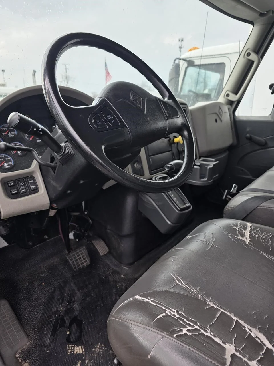 2016 International 4300 — photo 5