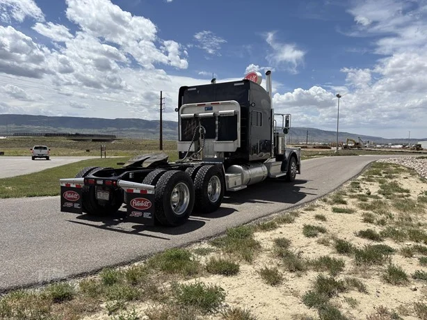 2023 Peterbilt 389 in Casper, WY — photo 5