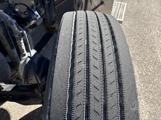 2023 Peterbilt 389 - image 19