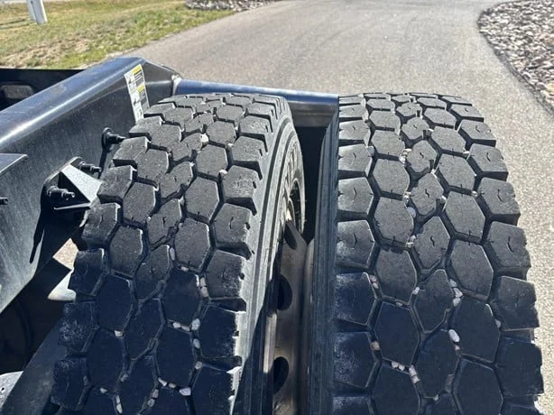 2023 Peterbilt 389 - image 34