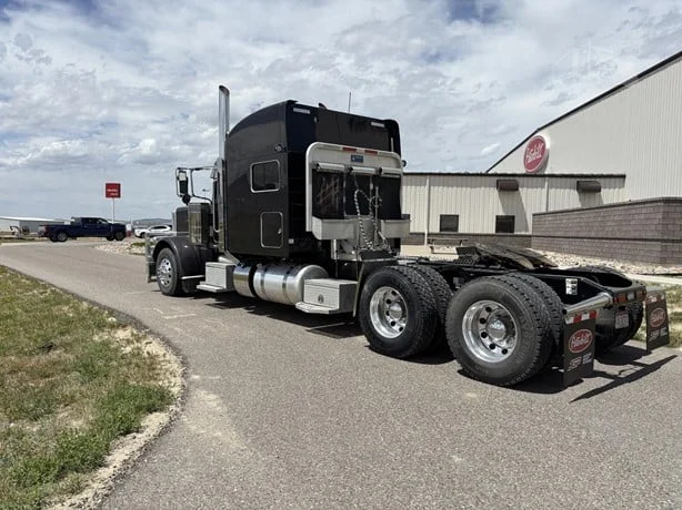 2023 Peterbilt 389 in Casper, WY — photo 7