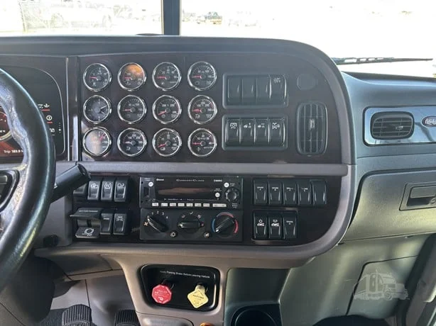 2023 Peterbilt 389 in Casper, WY — photo 23