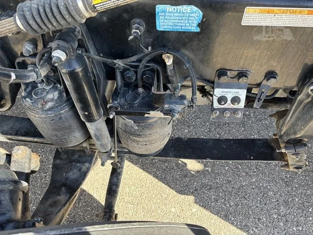 2023 Peterbilt 389 - image 16