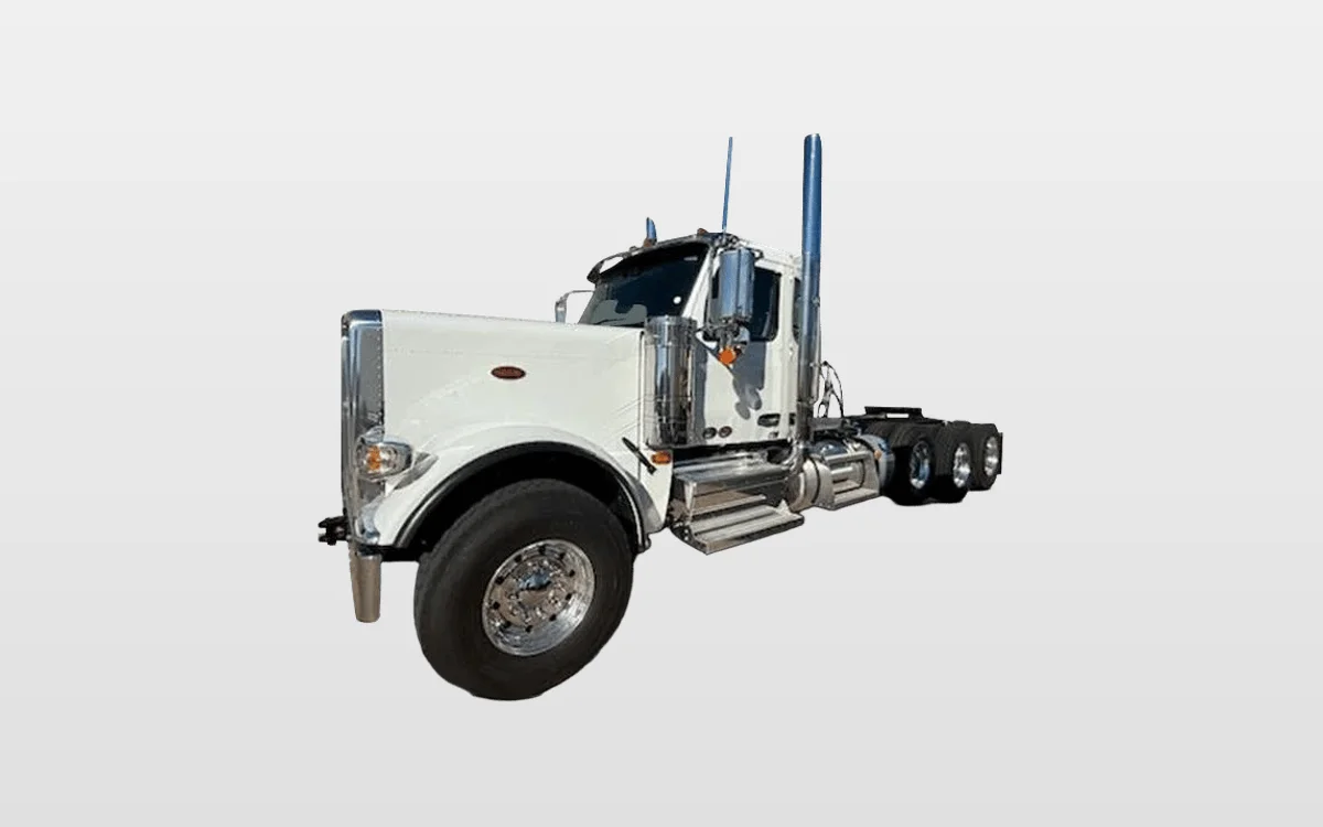 2027 Peterbilt - image 1