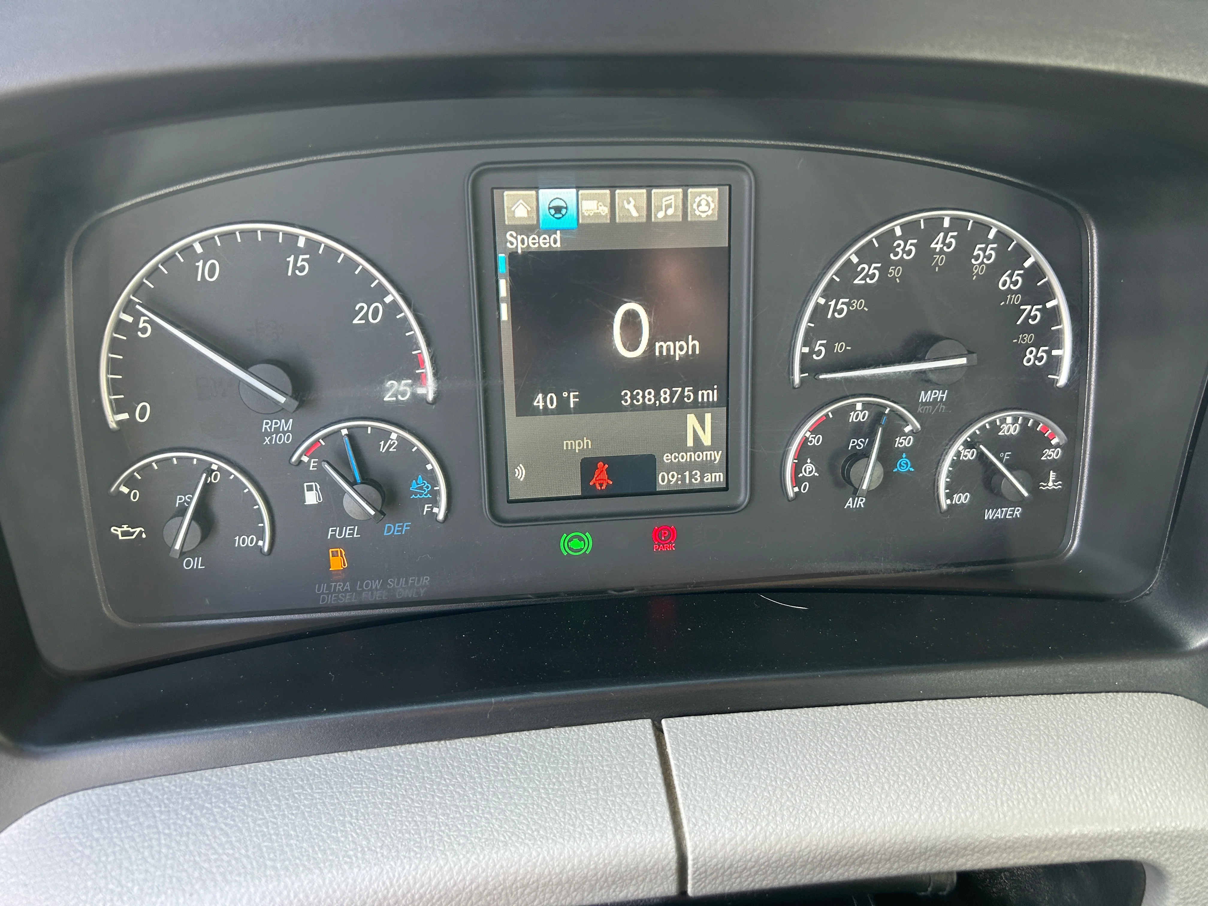 2021 Freightliner Cascadia - image 12