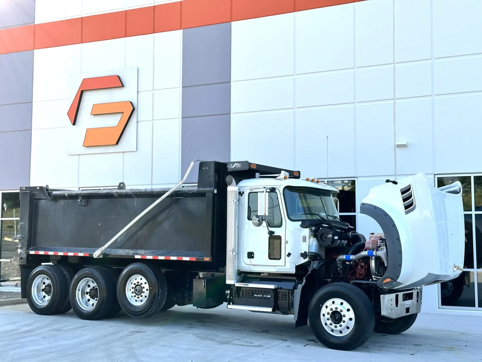 2023 Mack Granite in Greer, SC — photo 10