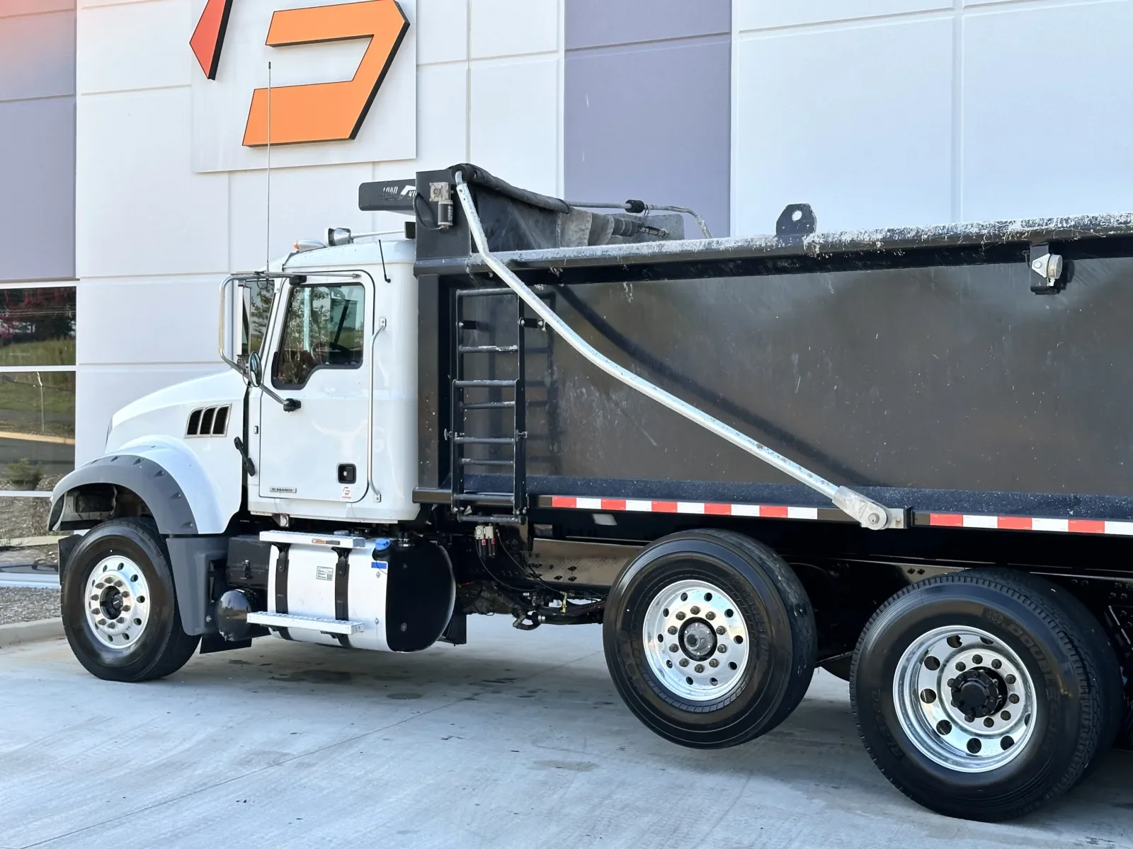 2023 Mack Granite in Greer, SC — photo 9