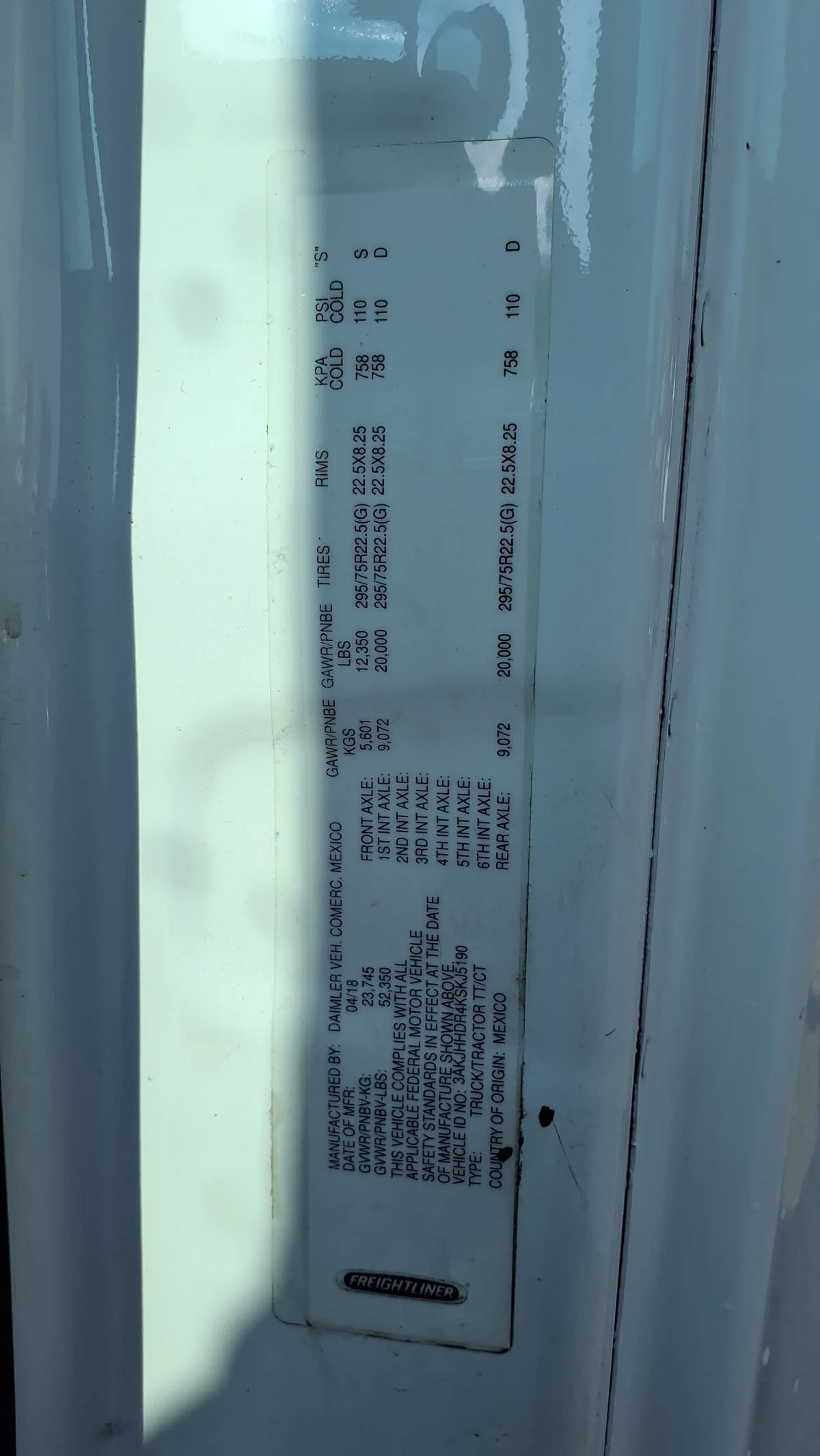 2019 Freightliner Cascadia in West Chester, OH — photo 10