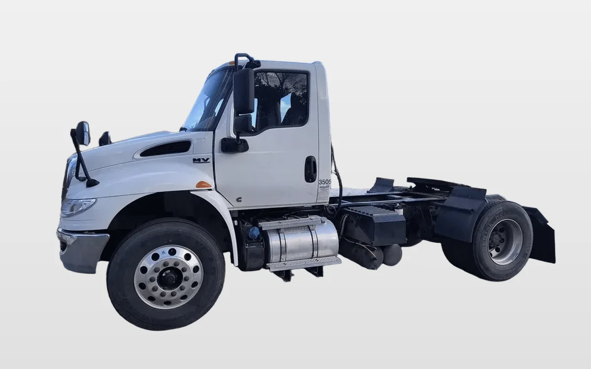 2019 International MV - image 1