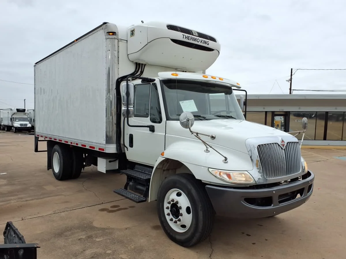 2019 International 4300 in Oklahoma City, OK — photo 3
