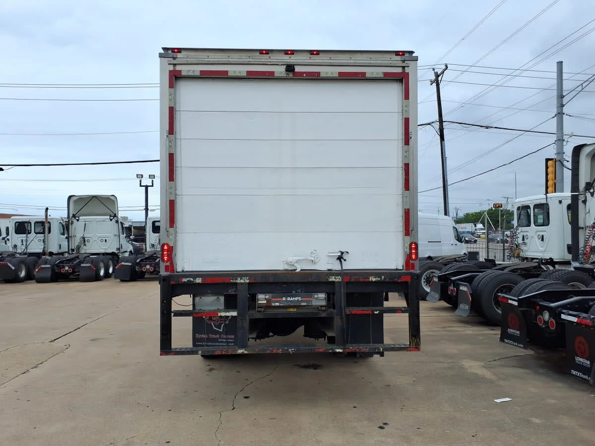 2019 International 4300 in Oklahoma City, OK — photo 5