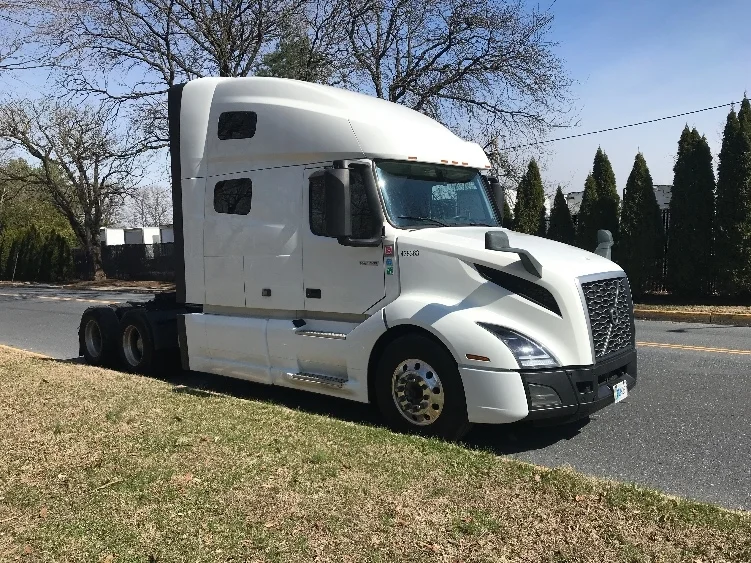 2022 Volvo VNL 760 in Reading, PA