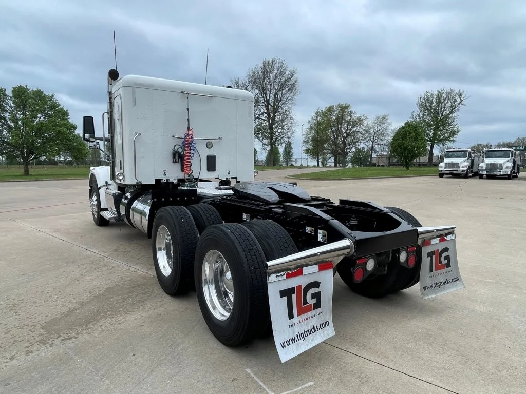 2022 Peterbilt 567 - image 3