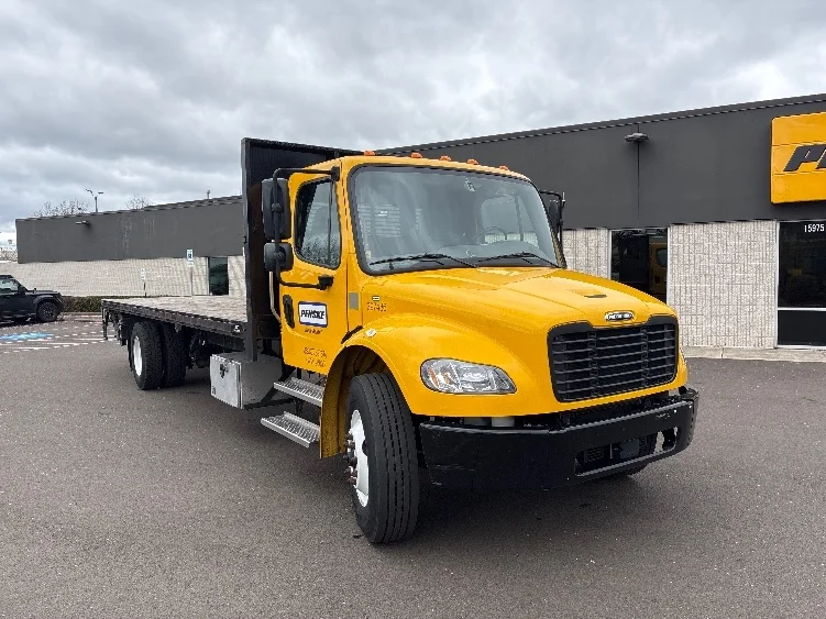 2022 Freightliner M2 106 in Redmond, OR