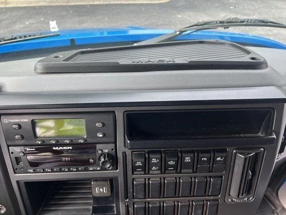 2023 Mack MD - image 27