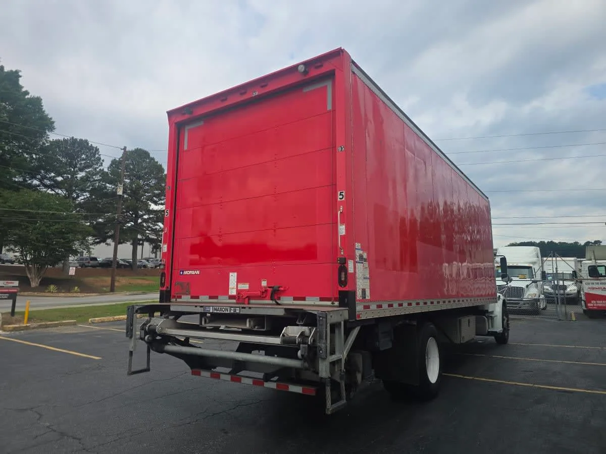 2019 Freightliner M2 106 in Doraville, GA — photo 4