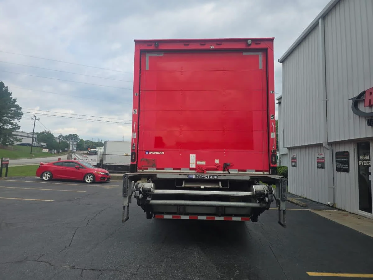 2019 Freightliner M2 106 in Doraville, GA — photo 5